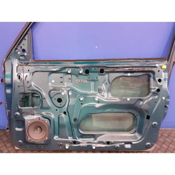 Puerta Delantera Derecha para Mitsubishi Montero (V60/V70)