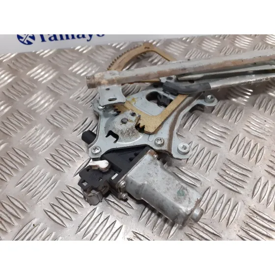Elevalunas Delantero Derecho para Subaru Legacy Berl. B13 (Bl)