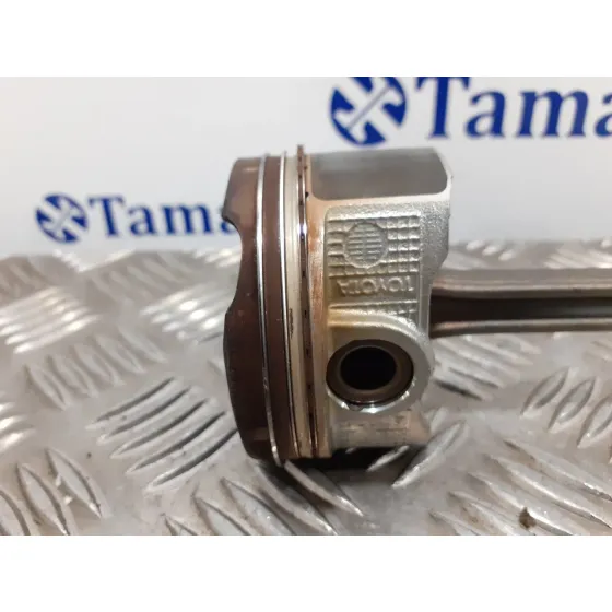 Piston para Toyota Auris
