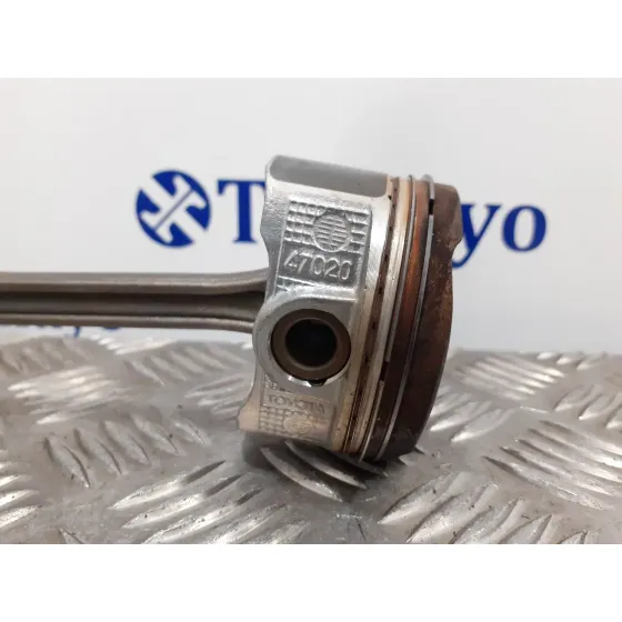 Piston para Toyota Auris
