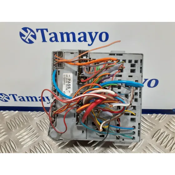 Caja Reles / Fusibles para Peugeot Bipper
