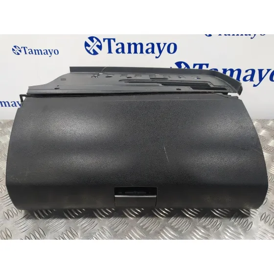 Guantera para Mercedes-Benz Clase A (W169)