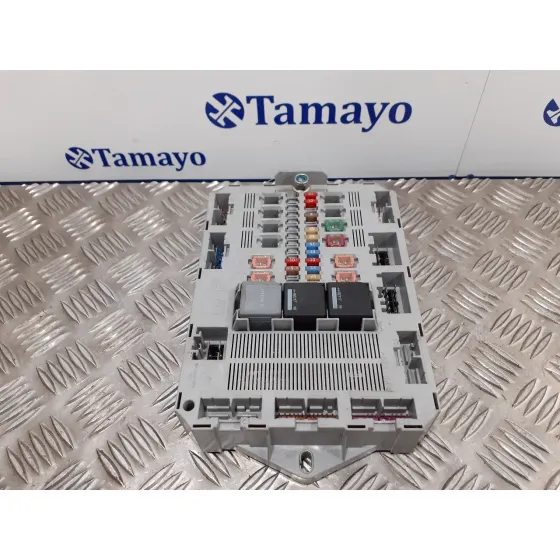 Caja Reles / Fusibles para Jaguar Xf