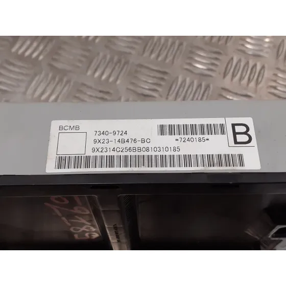 Caja Reles / Fusibles para Jaguar Xf