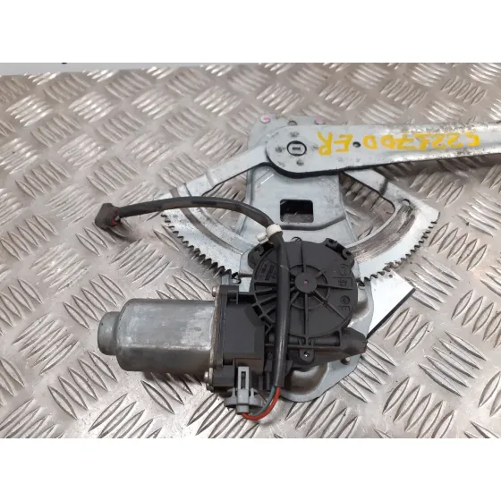 Elevalunas Delantero Derecho para Ford Transit Caja Cerrada '06