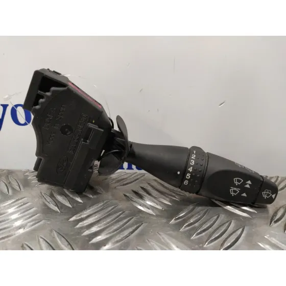 Mando Limpia para Ford Fiesta (Cbk)