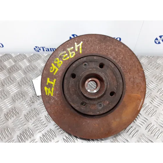 Mangueta Delantera Izquierda para Nissan Micra (K12E)