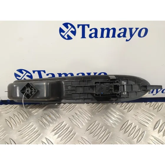 Mando Elevalunas Delantero Derecho para Citroën Ds4