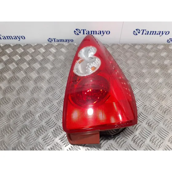Piloto Trasero Derecho para Mazda 5 Berl. (Cr)
