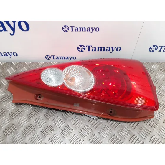 Piloto Trasero Derecho para Mazda 5 Berl. (Cr)