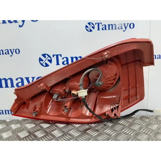 Piloto Trasero Derecho para Mazda 5 Berl. (Cr)