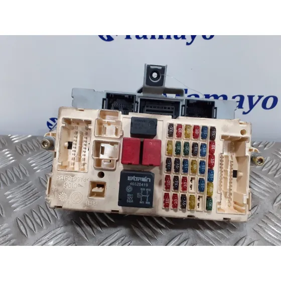 Caja Reles / Fusibles para Fiat Punto Berlina (188)