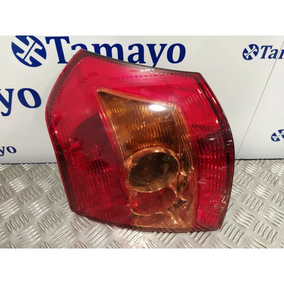 Piloto Trasero Izquierdo para Toyota Corolla (E12)