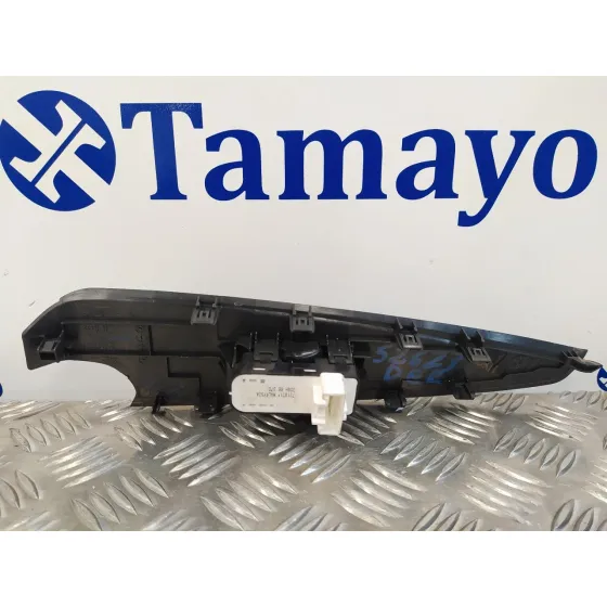 Mando Elevalunas Delantero Derecho para Mazda 2 Lim. ()
