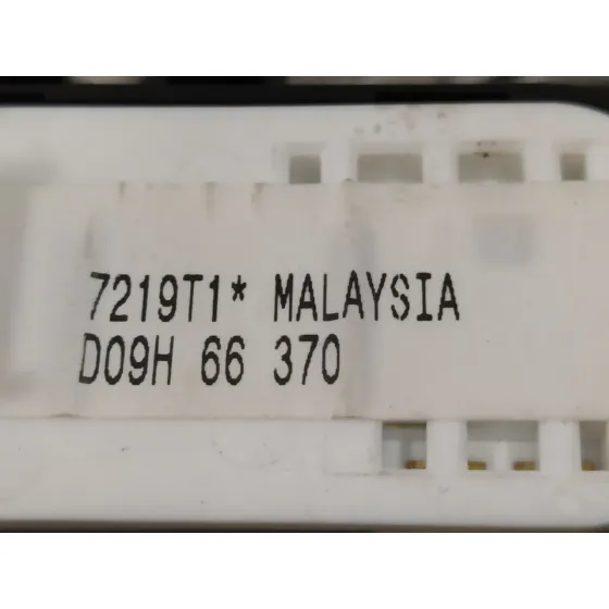 Mando Elevalunas Delantero Derecho para Mazda 2 Lim. ()