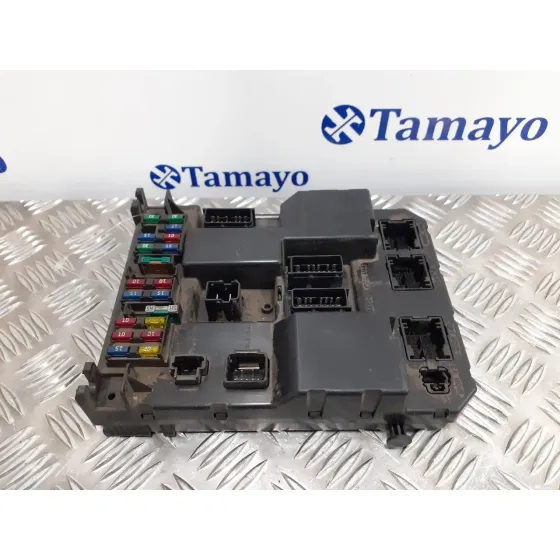 Caja Reles / Fusibles para Peugeot 307 (S1)