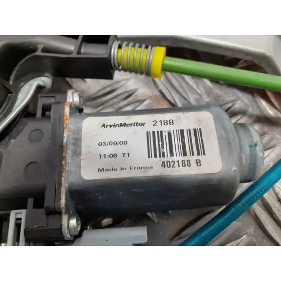 Elevalunas Delantero Derecho para Citroën C3 Picasso