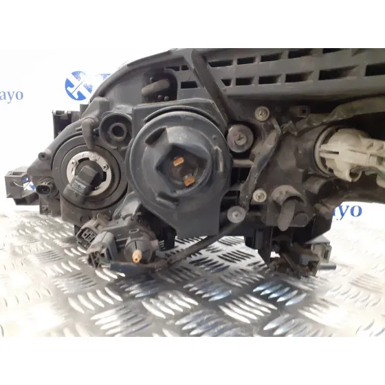 Faro Derecho para Mazda 5 Berl. (Cr)