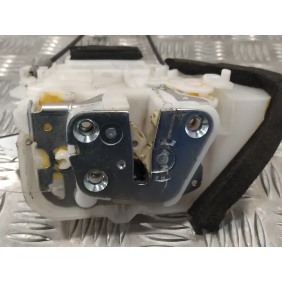 Cerradura Puerta Trasera Derecha para Subaru Forester S12