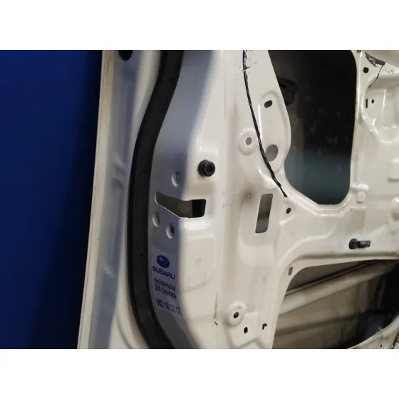 Puerta Delantera Izquierda para Subaru Forester S12