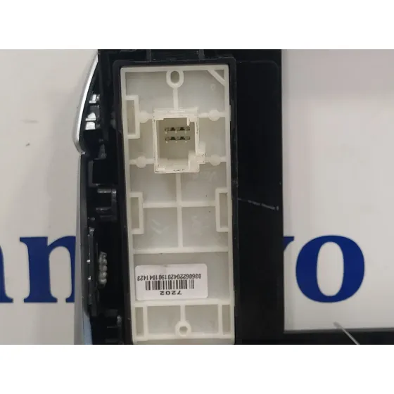 Moldura para Peugeot 2008 (--.2013->)