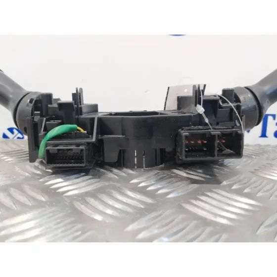 Mando Multifuncion para Toyota Prius (Nhw30)