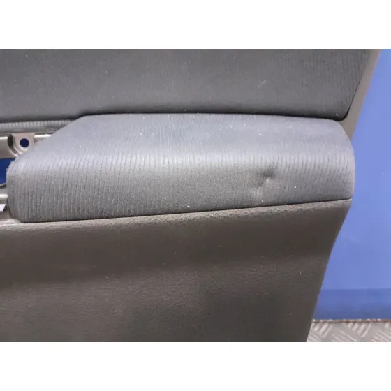 Guarnecido Puerta Delantera Derecha para Subaru Forester S12