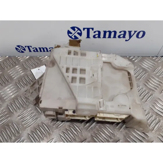 Caja Reles / Fusibles para Toyota Prius (Nhw30)