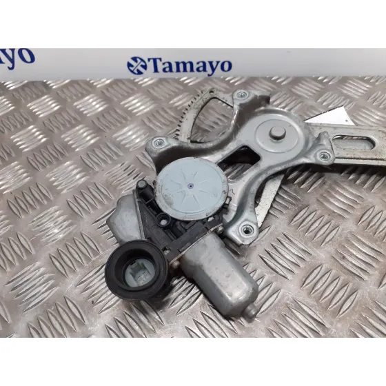 Elevalunas Trasero Izquierdo para Toyota Prius (Nhw30)
