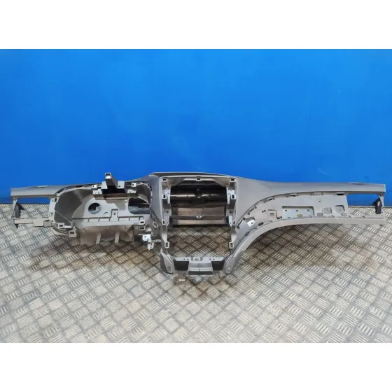 Salpicadero para Subaru Forester S12