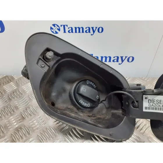 Tapa Exterior Combustible para Volkswagen Golf Vii Lim.