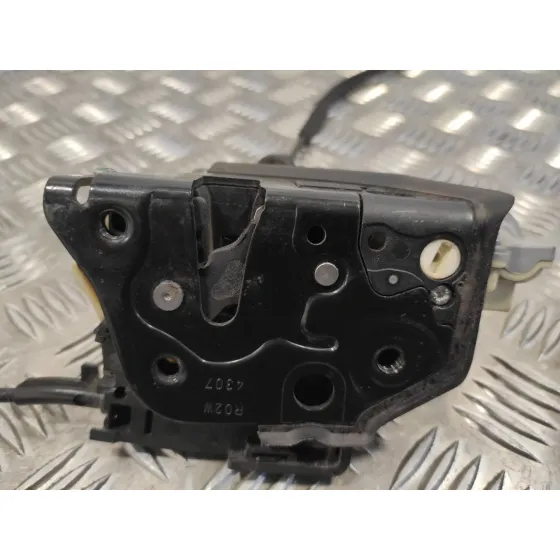 Cerradura Puerta Delantera Derecha para Volkswagen Passat Variant (3C5)