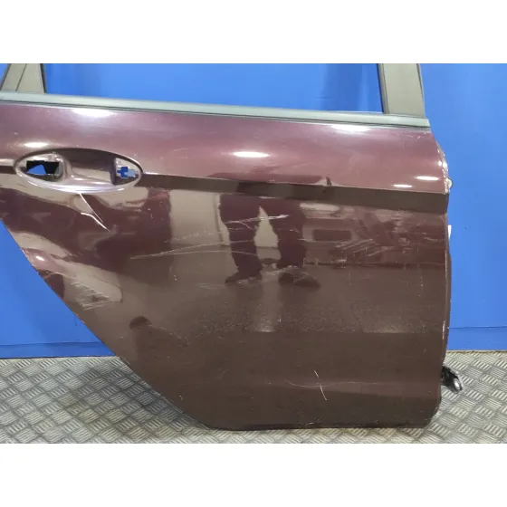 Puerta Trasera Derecha para Ford Fiesta (Cb1)