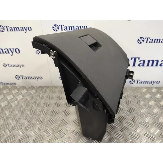 Guantera para Ford Kuga (Cbv)