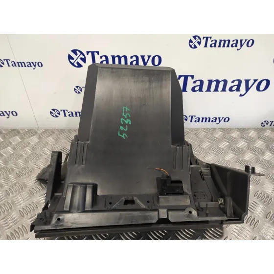 Guantera para Ford Kuga (Cbv)