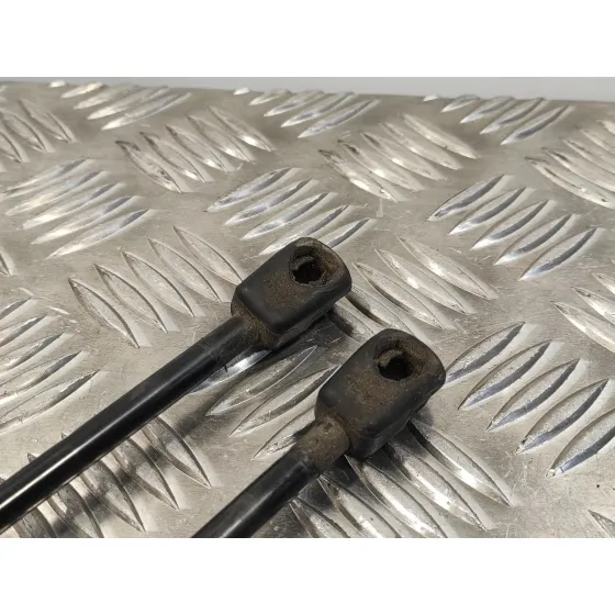 Amortiguadores Maletero / Porton para Opel Astra K Sports Tourer