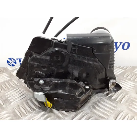 Cerradura Puerta Delantera Izquierda para Toyota Prius (Zvw50)