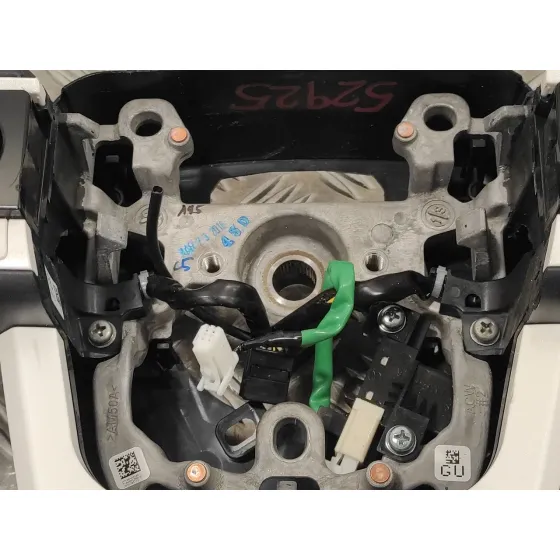 Volante para Toyota Prius (Zvw50)