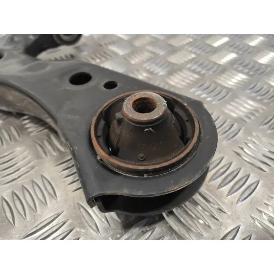 Brazo Suspension Inferior Delantero Izquierdo para Toyota Prius (Zvw50)