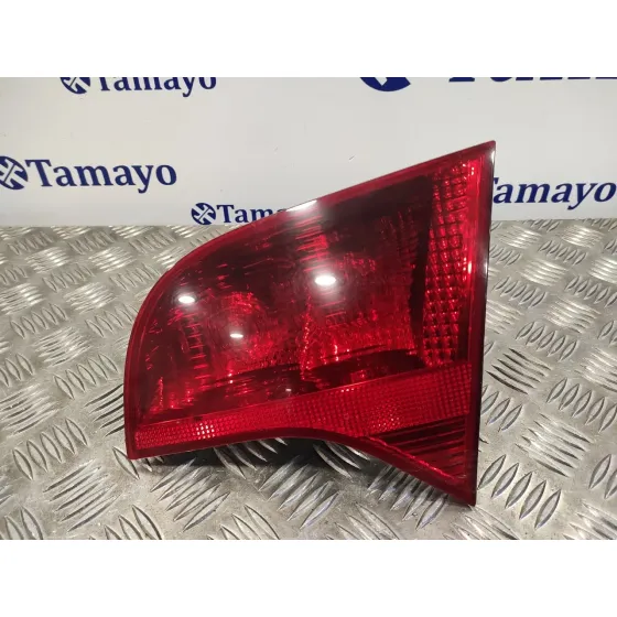 Piloto Trasero Derecho Interior para Audi A4 Avant (8E)