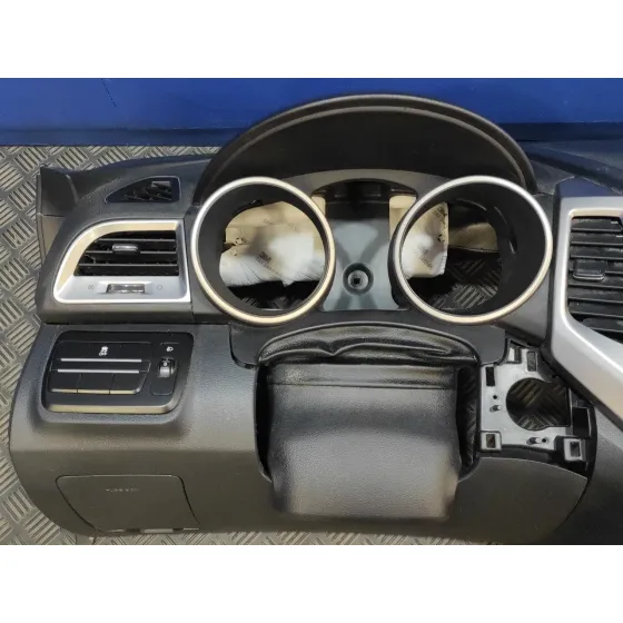 Salpicadero para Ssangyong Tivoli