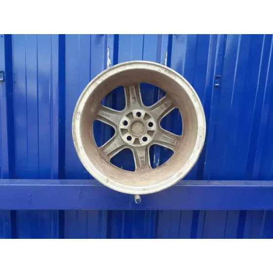 Llanta para Toyota Avensis Berlina (T 22)