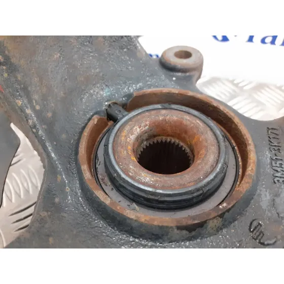 Mangueta Delantera Izquierda para Volvo C30