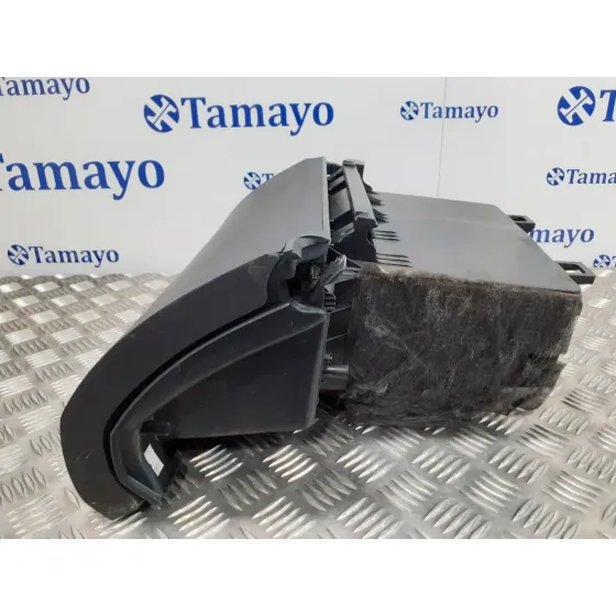 Guantera para Mercedes-Benz Clase A (W169)