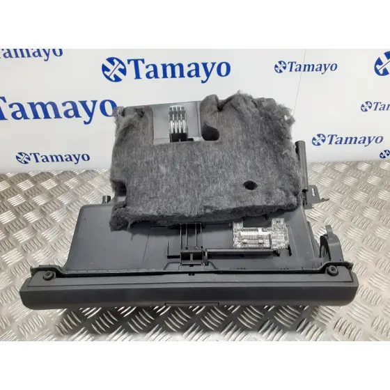 Guantera para Mercedes-Benz Clase A (W169)