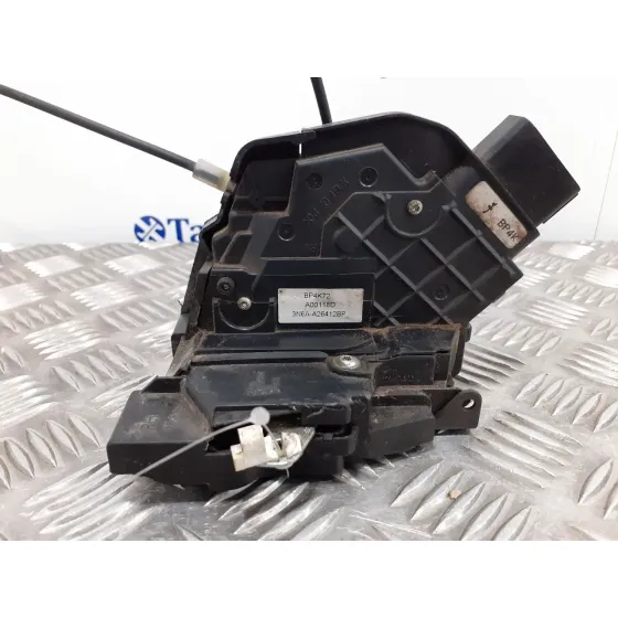Cerradura Puerta Trasera Derecha para Mazda 3 Berlina (Bk)