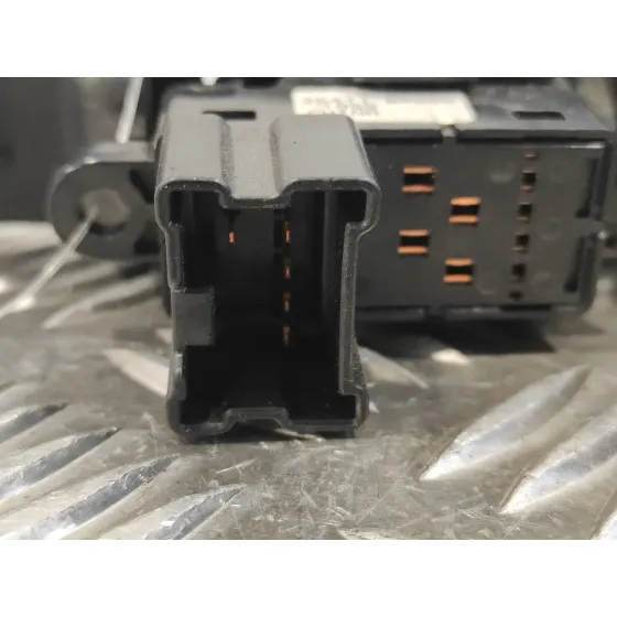 Mando Elevalunas Trasero Derecho para Nissan Qashqai (J10)