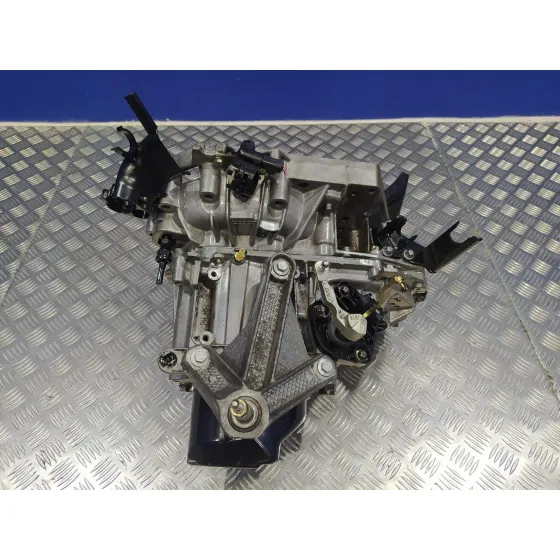 Caja Cambios para Nissan Micra (K12E)