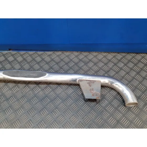 Estribo Izquierdo para Chrysler Jeep Cherokee (Kj)