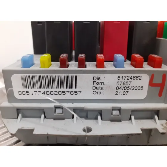 Caja Reles / Fusibles para Lancia Ypsilon (101)